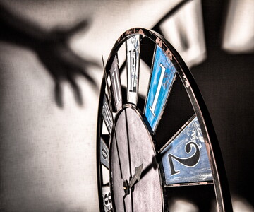 Wer hat an der Uhr gedreht?
